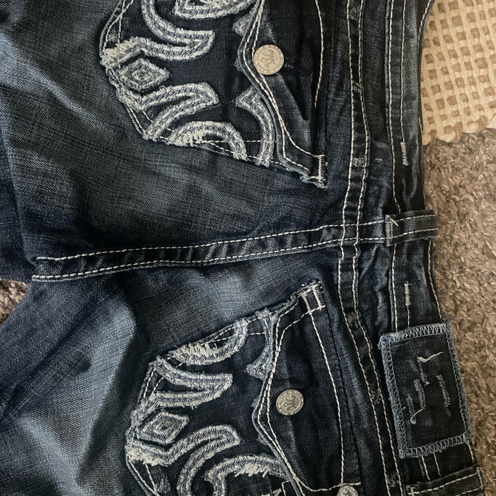 y2k affliction jeans can be worn by both men and woman